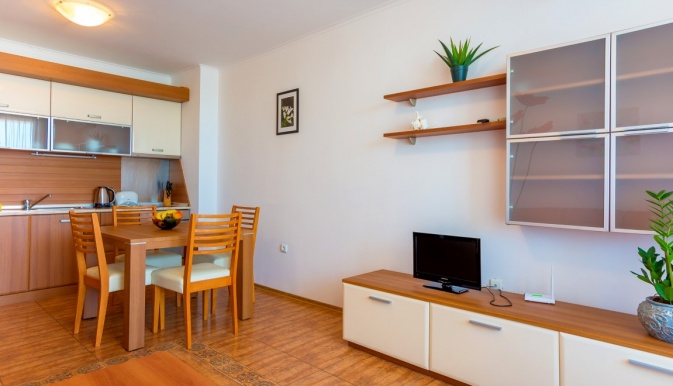 MIRAGE_APARTHOTEL_NESSEBAR_BULGARIA_AIR_TOUR_TRAVEL